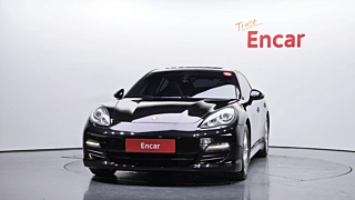 PORSCHE PANAMERA 2011