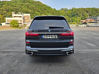 BMW X7 G07 2020