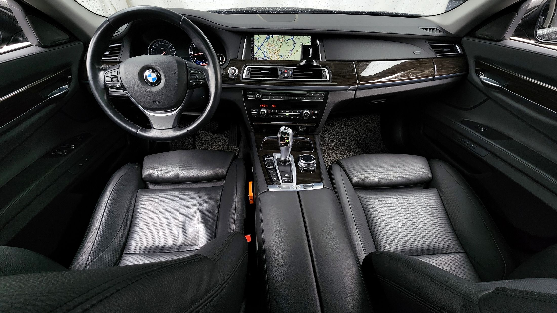 BMW 7-SERIES F01 2014