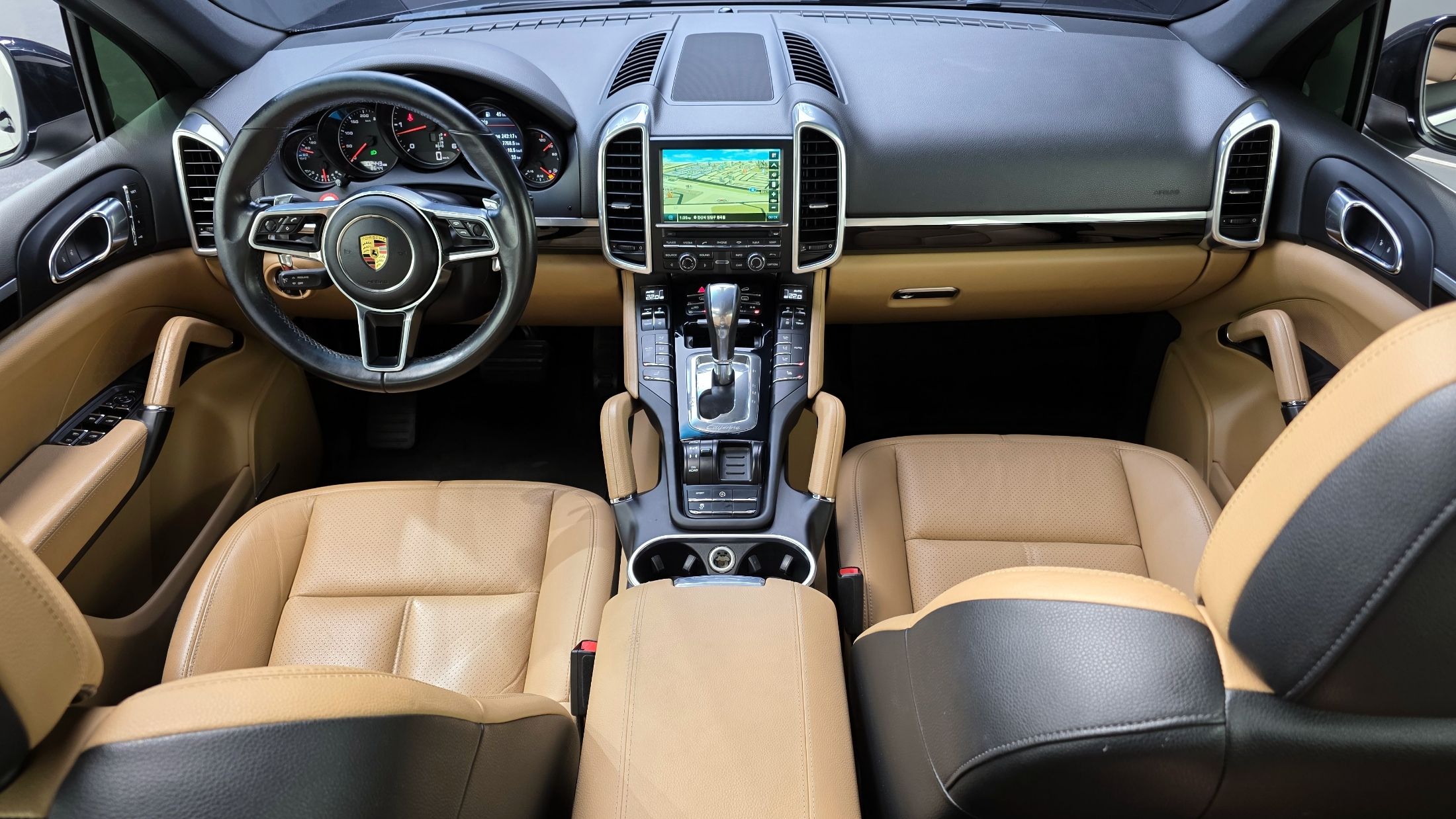 PORSCHE CAYENNE 2015