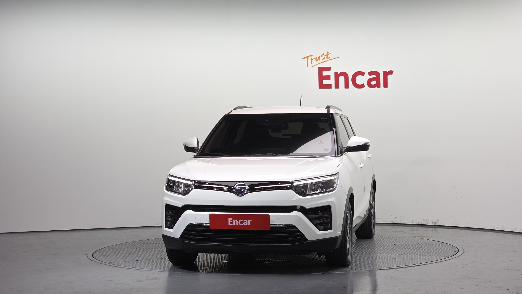 SSANGYONG TIVOLI VERY NEW 2022