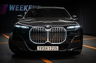 BMW 7-SERIES G70 2025
