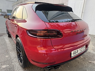 PORSCHE MACAN 2018