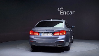 BMW 5-SERIES G30 2020