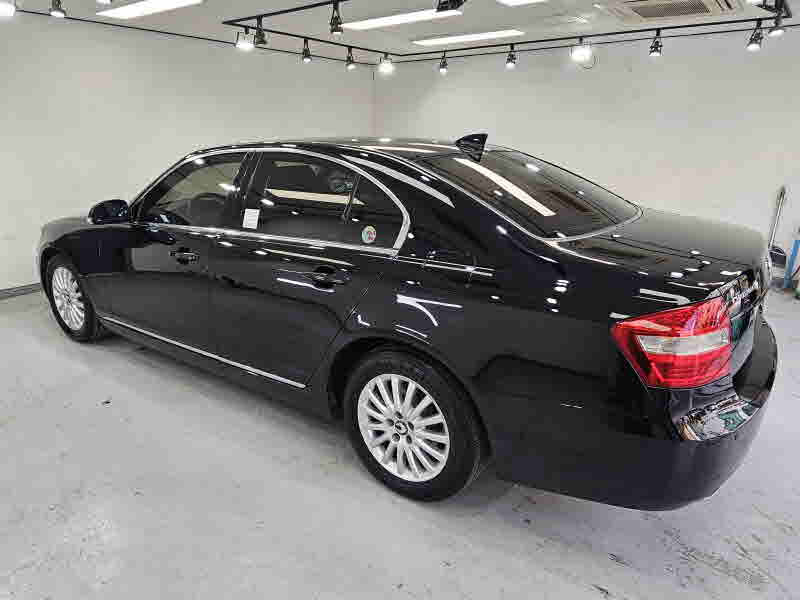 SSANGYONG CHAIRMAN W 2010