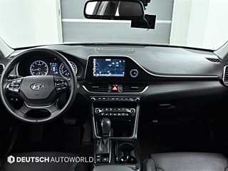 HYUNDAI GRANDEUR IG 2017