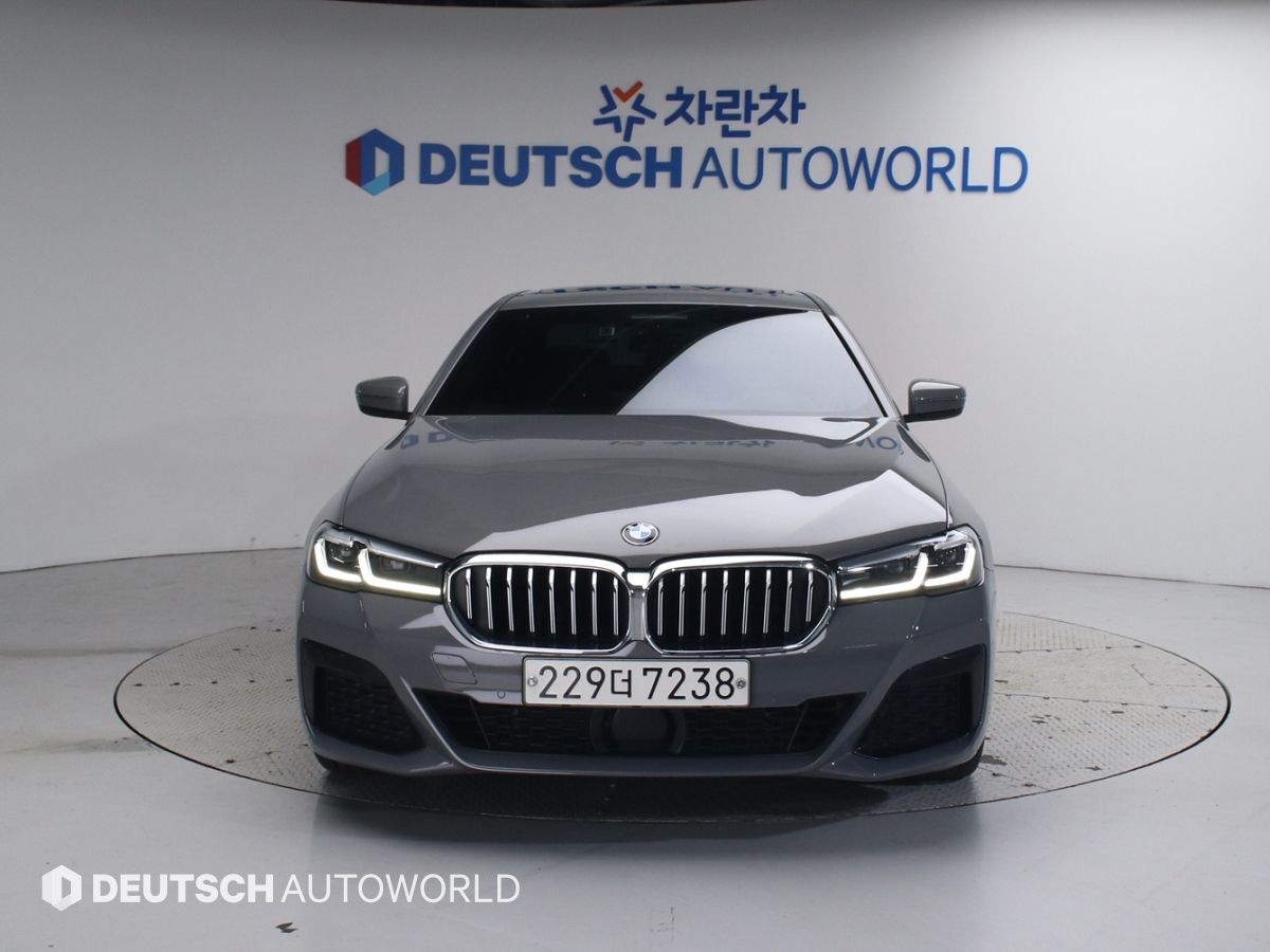 BMW 5-SERIES G30 2020