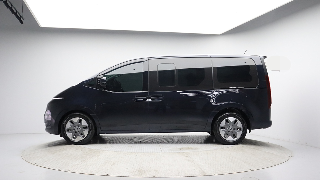 HYUNDAI STARIA 2022