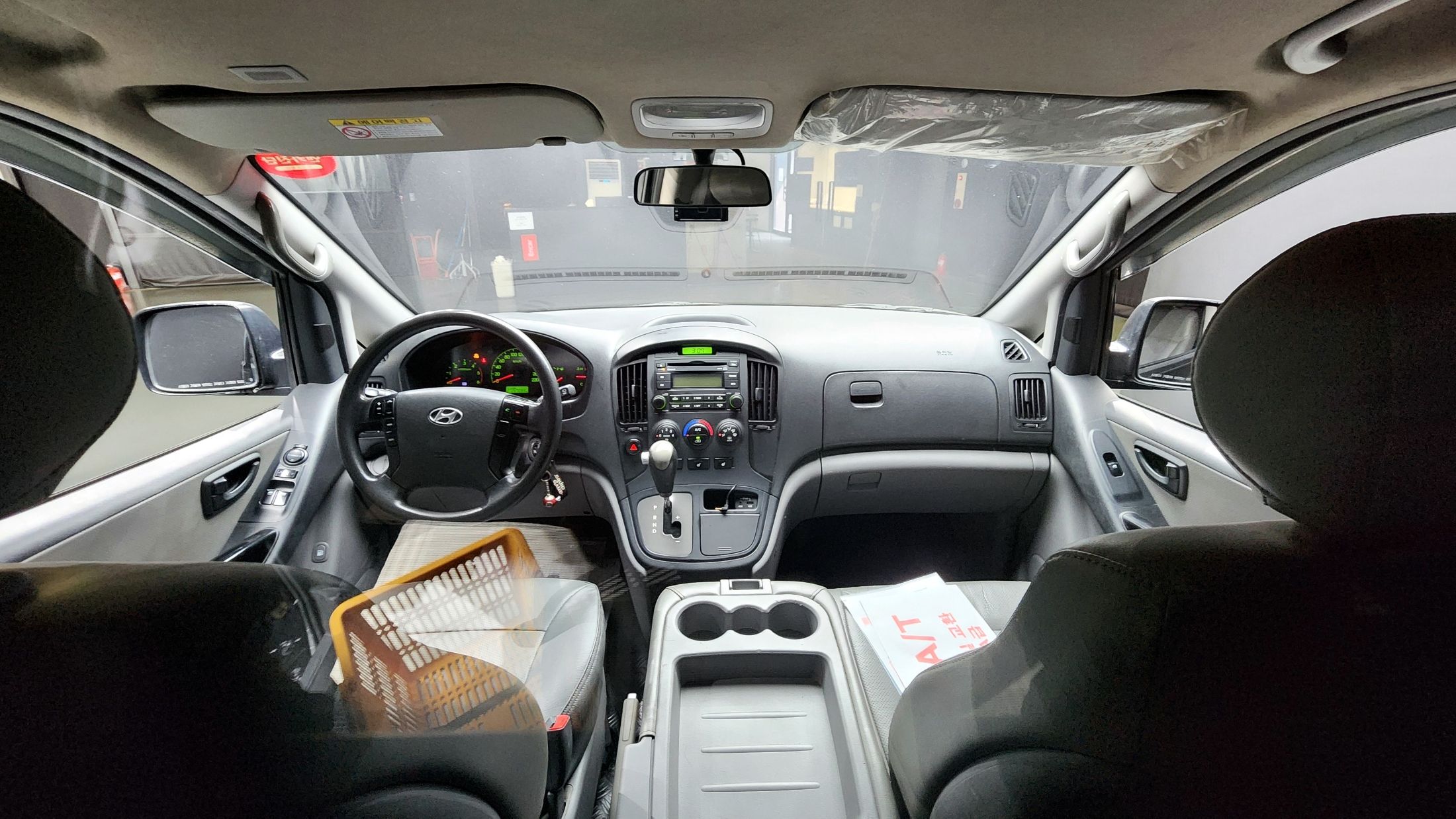 HYUNDAI STAREX GRAND 2012