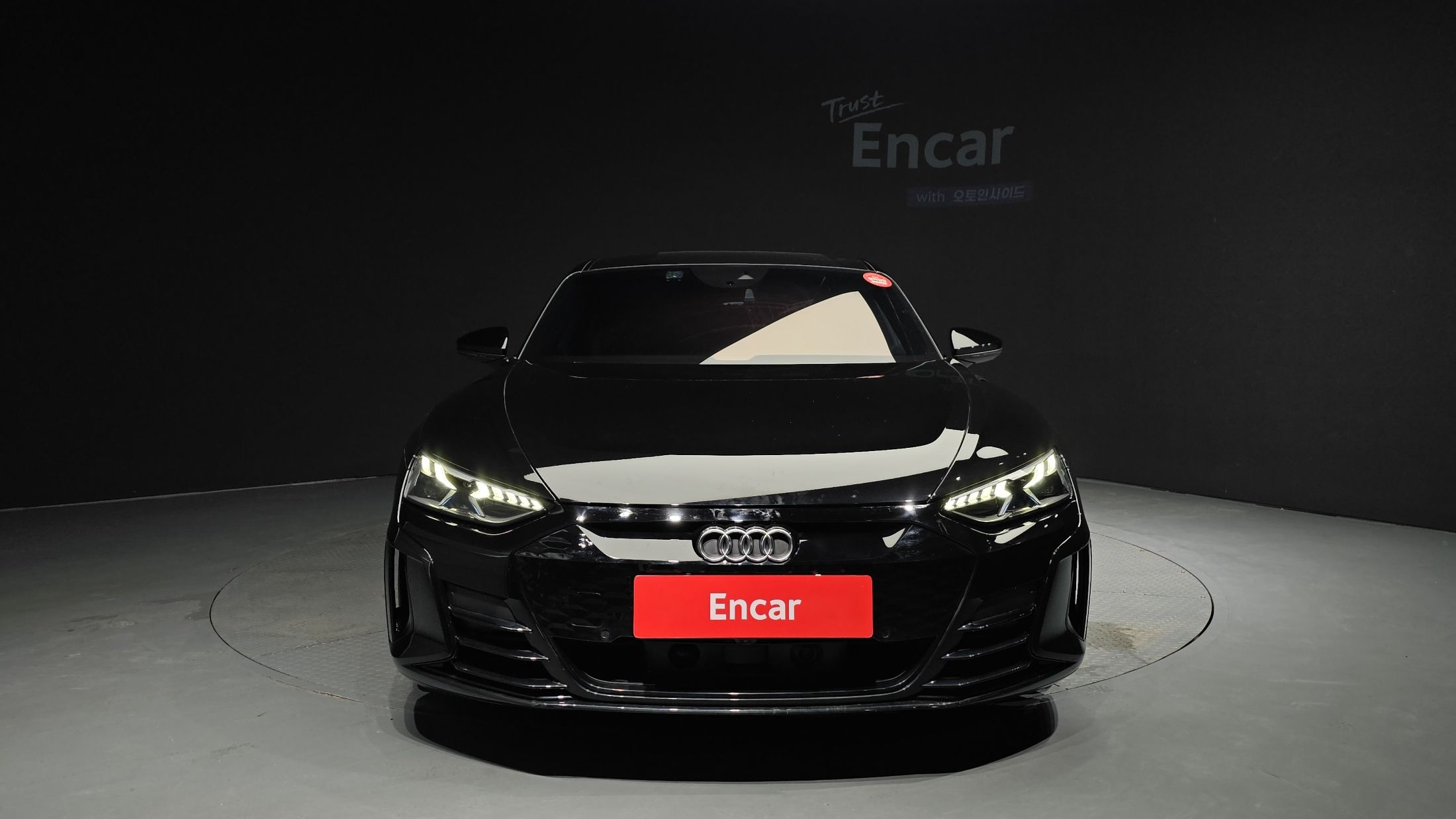 AUDI E-TRON 2022