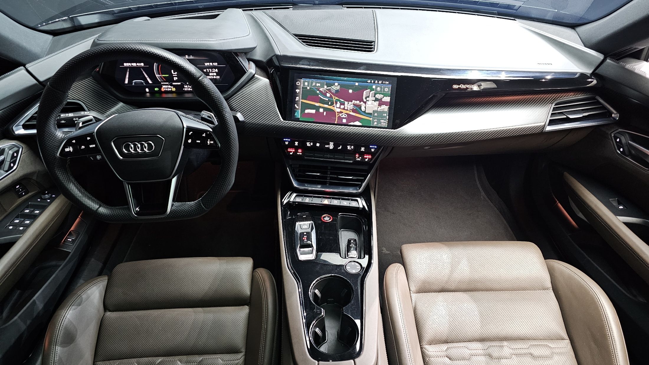AUDI E-TRON 2022