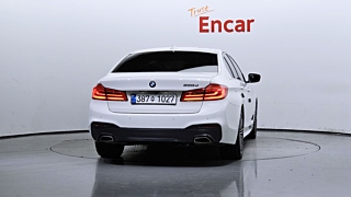 BMW 5-SERIES G30 2020
