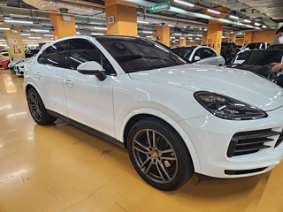 PORSCHE CAYENNE PO536 2023