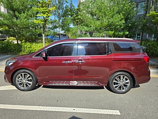 KIA CARNIVAL 2019