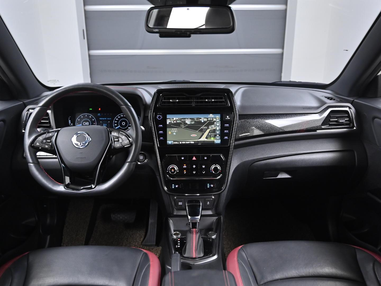 SSANGYONG TIVOLI VERY NEW 2019
