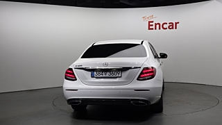 MERCEDES BENZ E-CLASS W213 2020