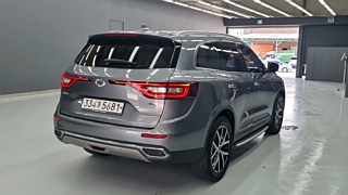 SAMSUNG QM6 2019