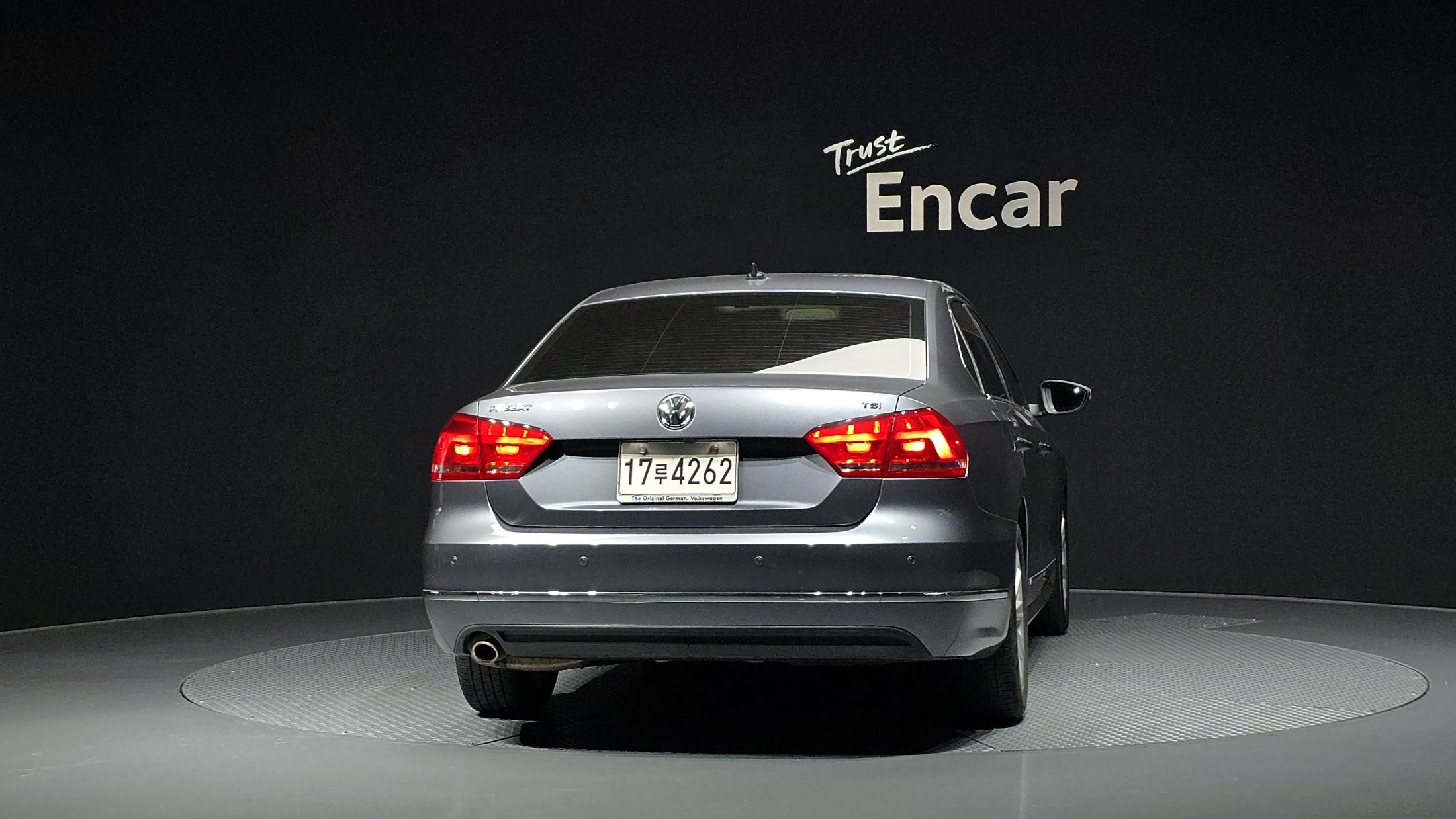 VOLKSWAGEN PASSAT 2014
