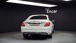 MERCEDES BENZ C-CLASS W205 2016