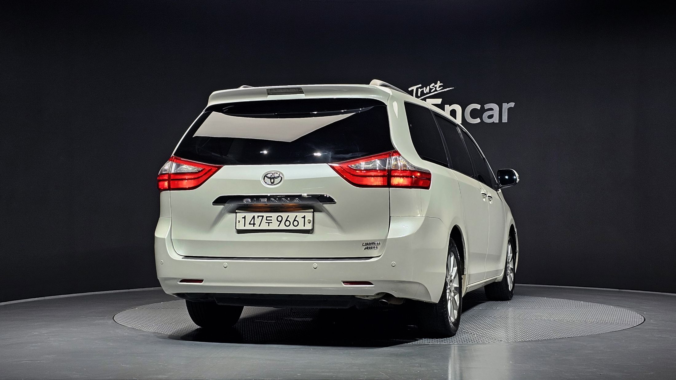 TOYOTA SIENNA 2015