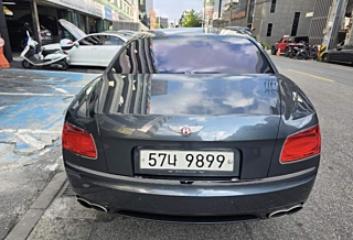 BENTLEY FLYING SPUR 2018