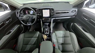 SAMSUNG QM6 2023