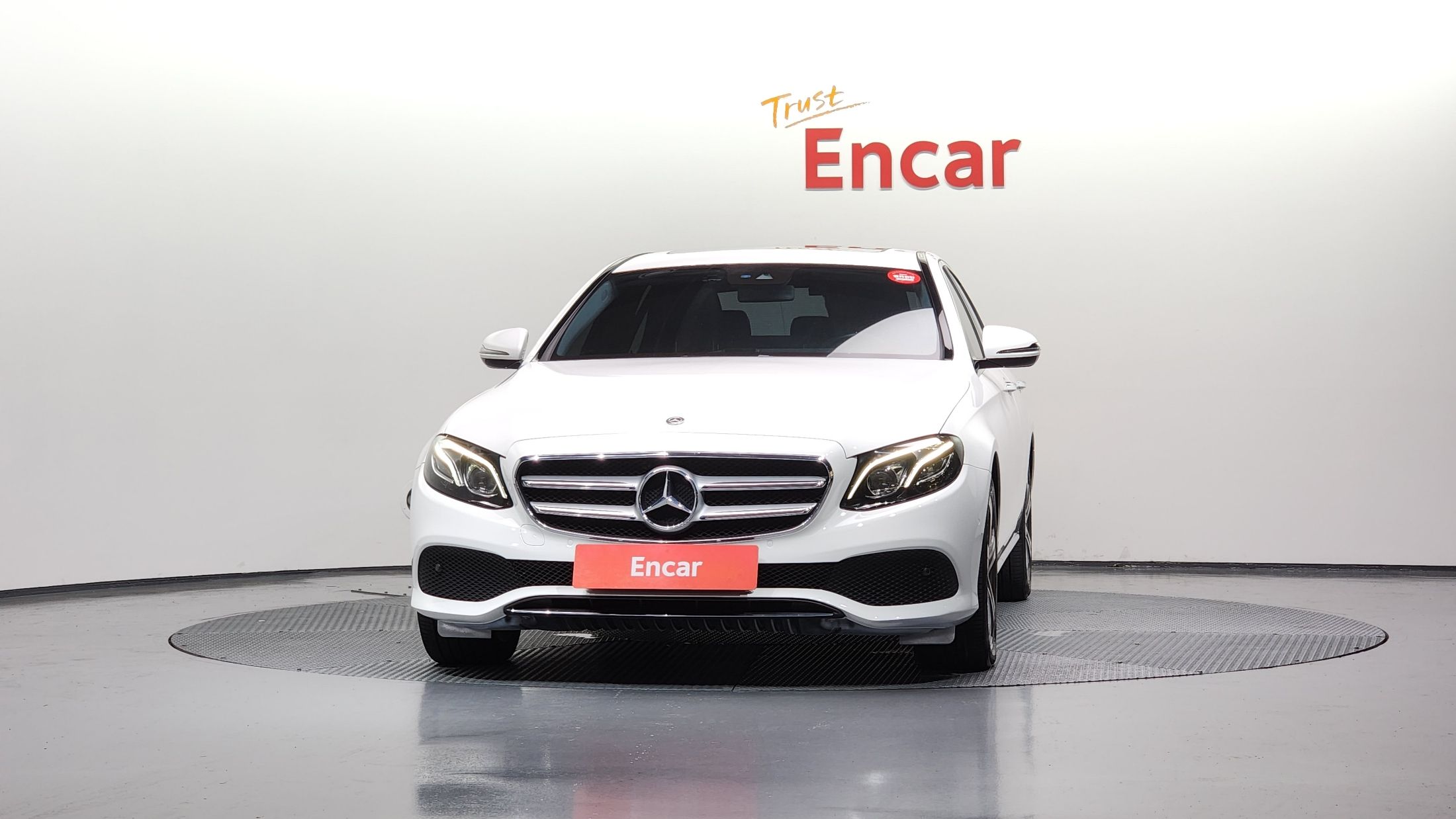 MERCEDES BENZ E-CLASS W213 2018