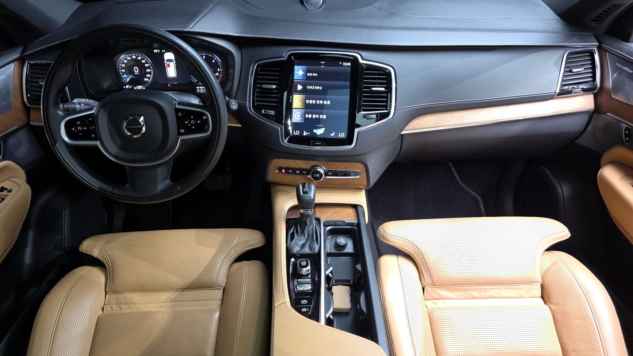 VOLVO XC90 2019