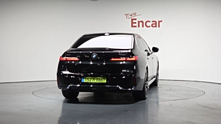 BMW 7-SERIES G70 2024