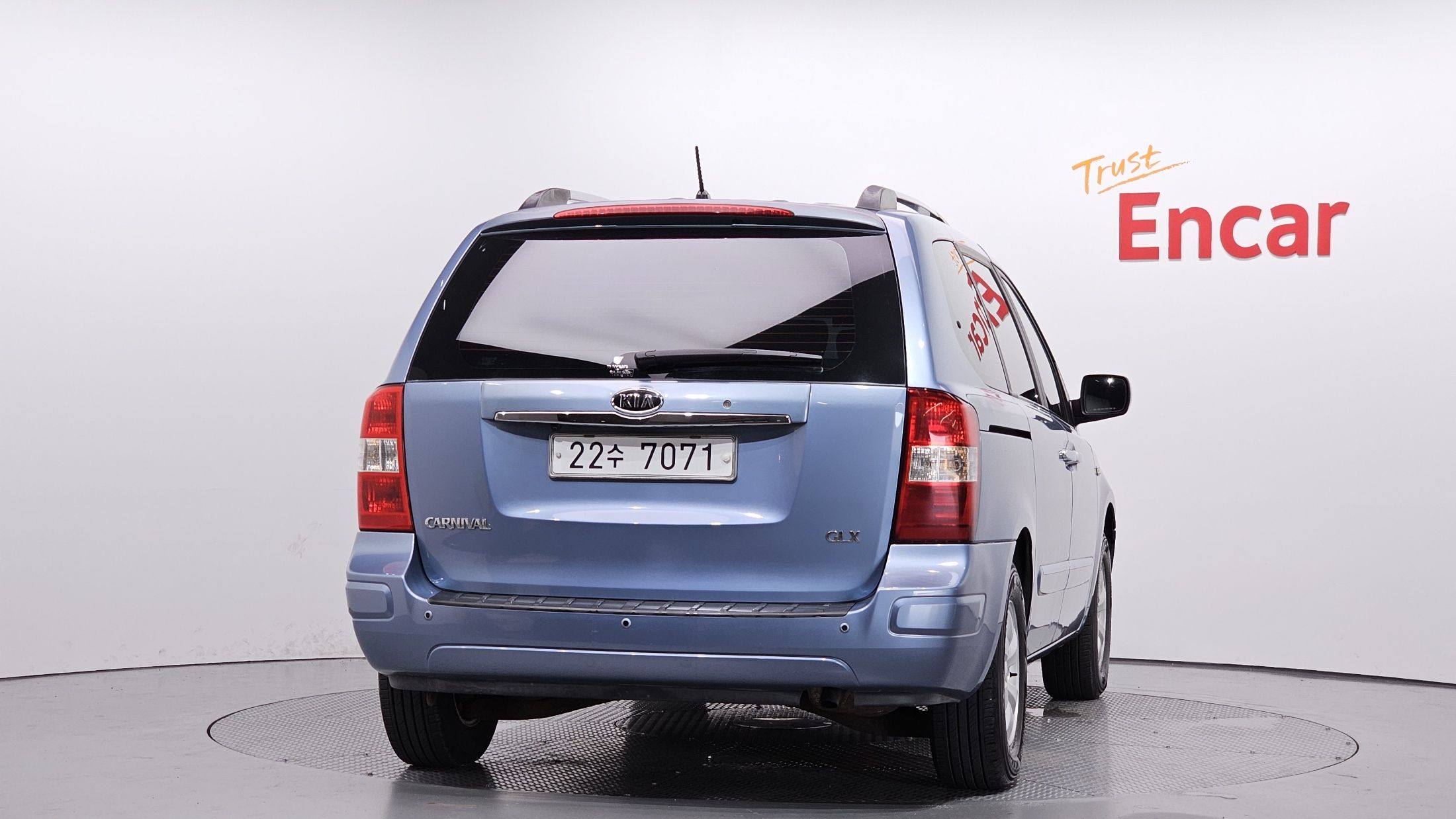 KIA CARNIVAL 2009