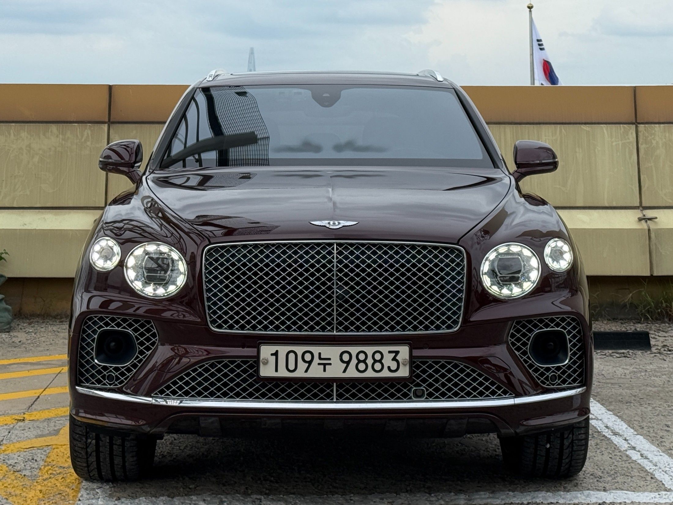 BENTLEY BENTAYGA 2021