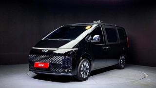 HYUNDAI STARIA  Lounge 9 Seater 2021