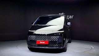HYUNDAI STARIA  Lounge 9 Seater 2021