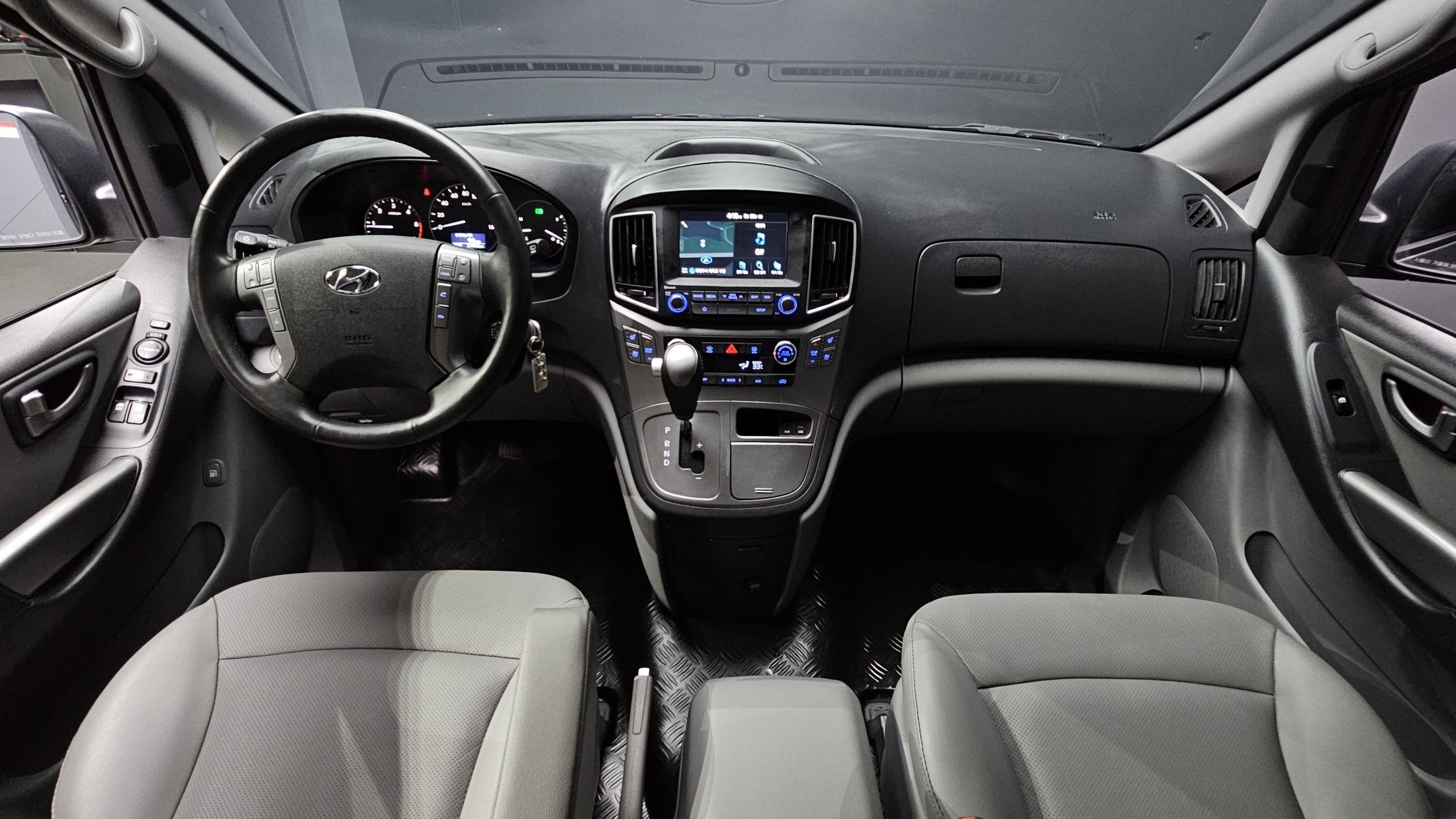 HYUNDAI STAREX GRAND 2019