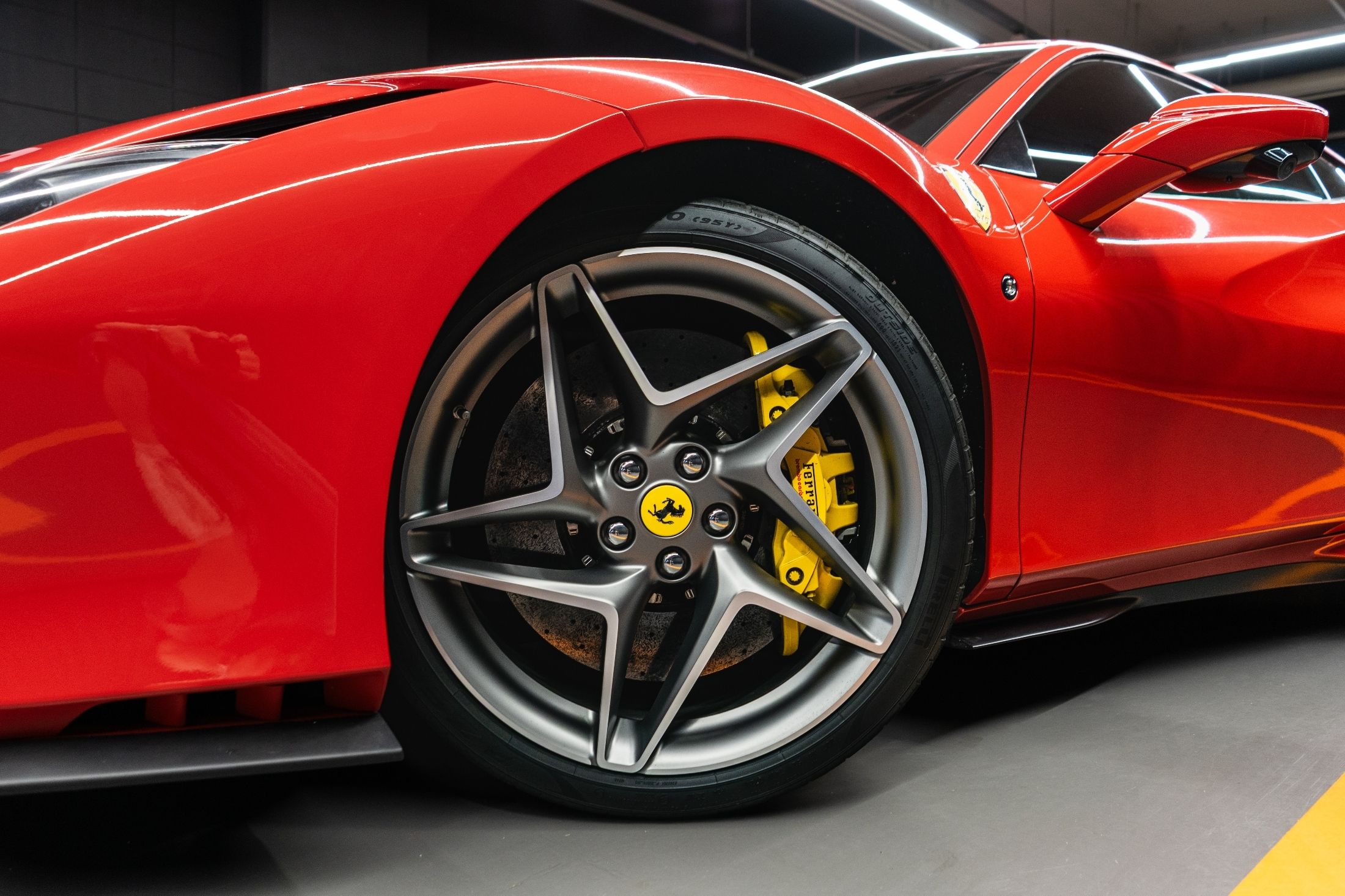 FERRARI F8 TRIBUTO 2021