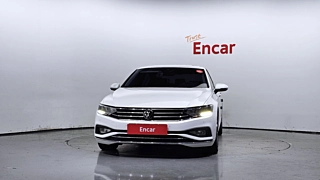 VOLKSWAGEN PASSAT GT B8 2021