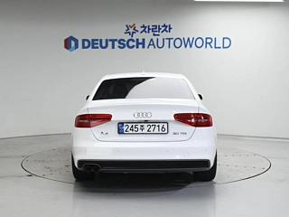 AUDI A4 2016