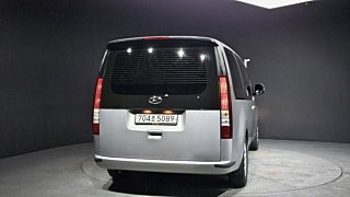 HYUNDAI STARIA 2023