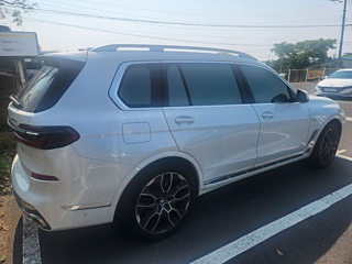 BMW X7 G07 2024