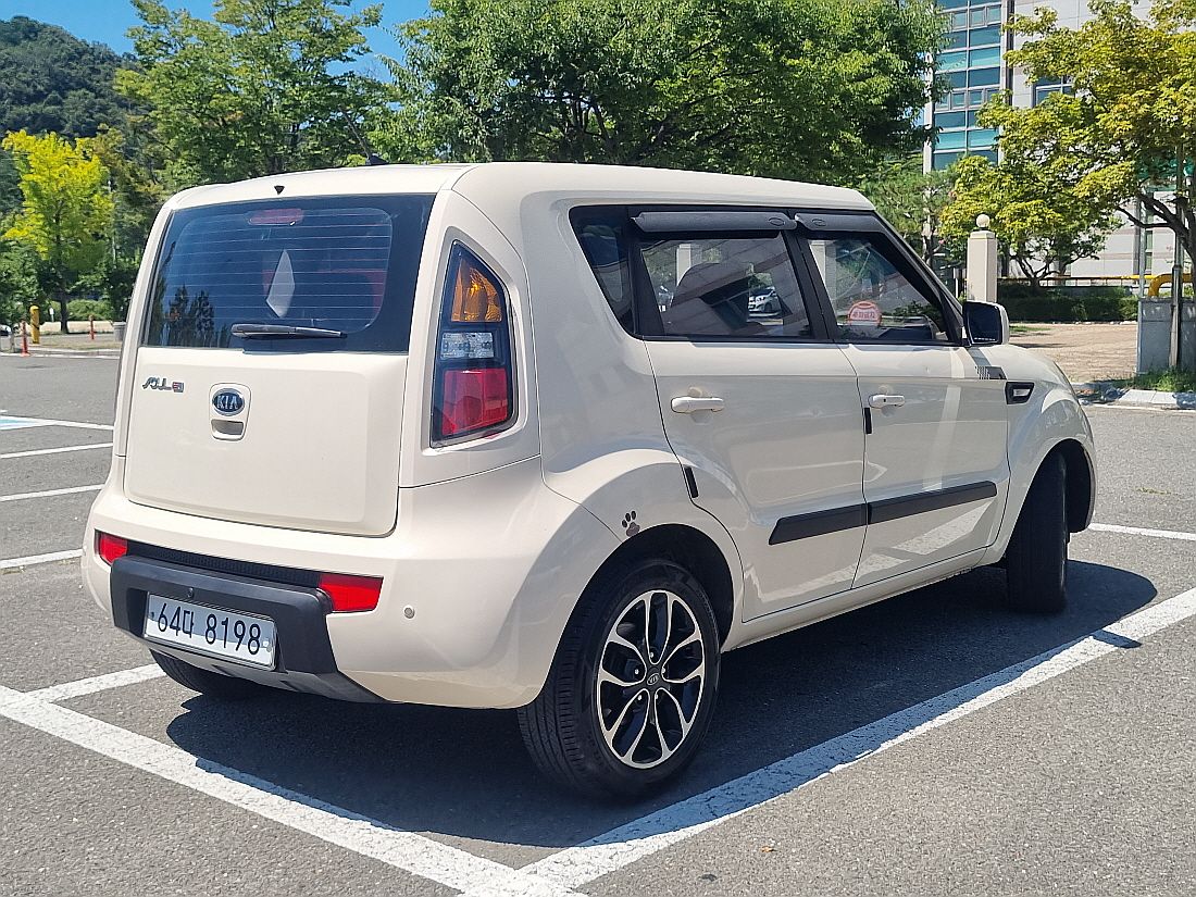 KIA SOUL 2010