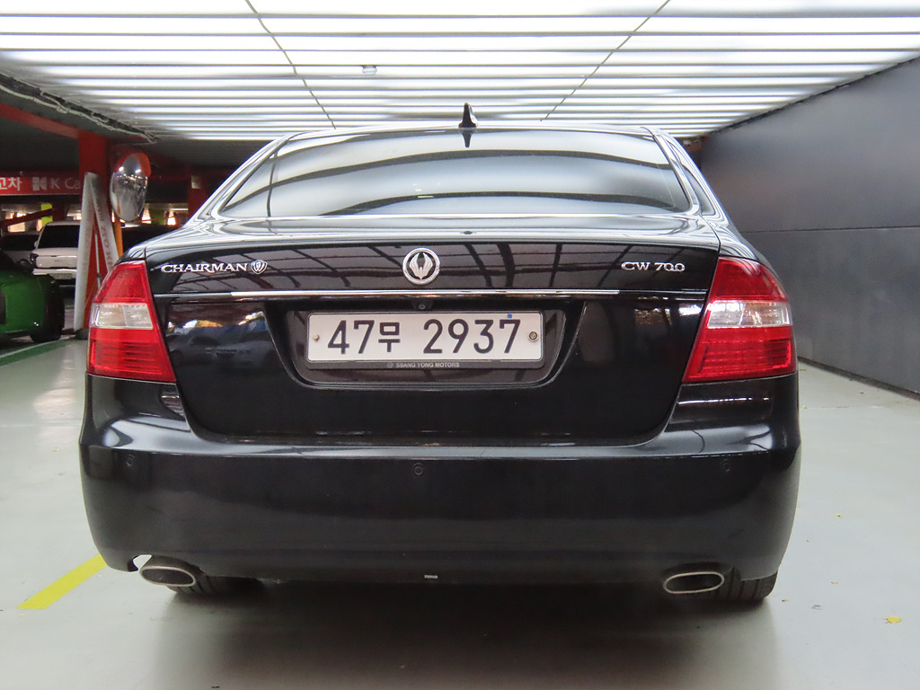 SSANGYONG CHAIRMAN W 2010