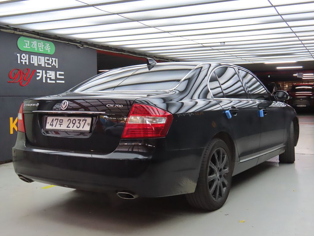 SSANGYONG CHAIRMAN W 2010