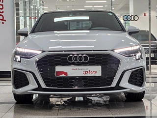 AUDI A3 8Y  2023