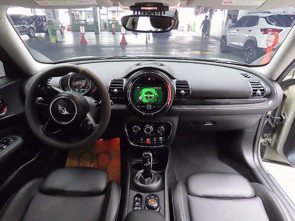 MINI CLUBMAN COOPER D 2020
