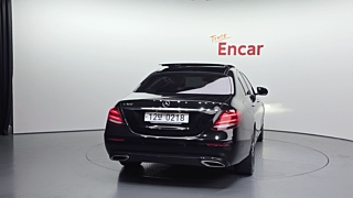 MERCEDES BENZ E-CLASS W213 2016