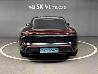 PORSCHE TAYCAN  2021