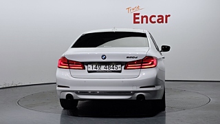 BMW 5-SERIES G30 2018