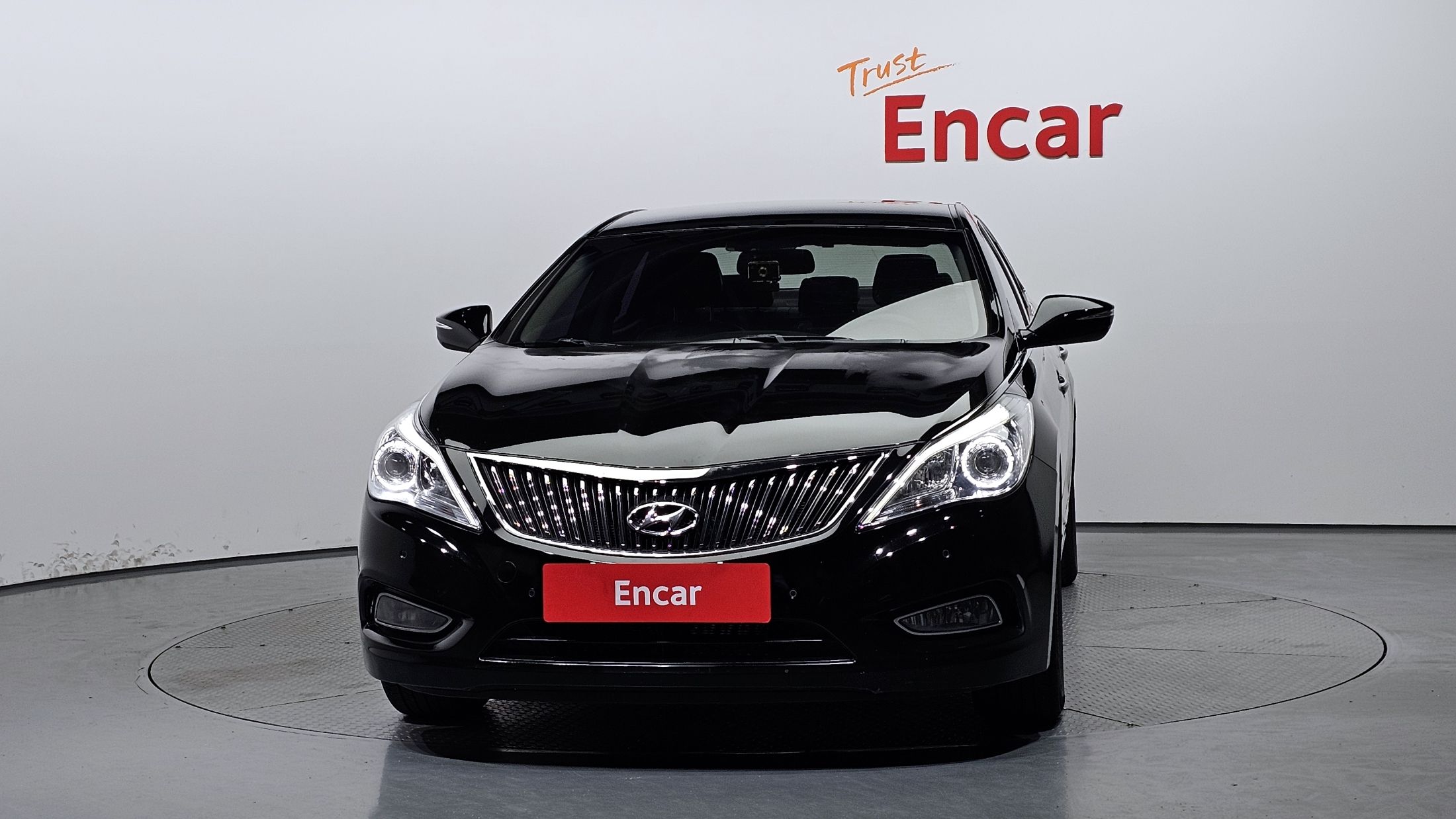 HYUNDAI GRANDEUR HG 2014