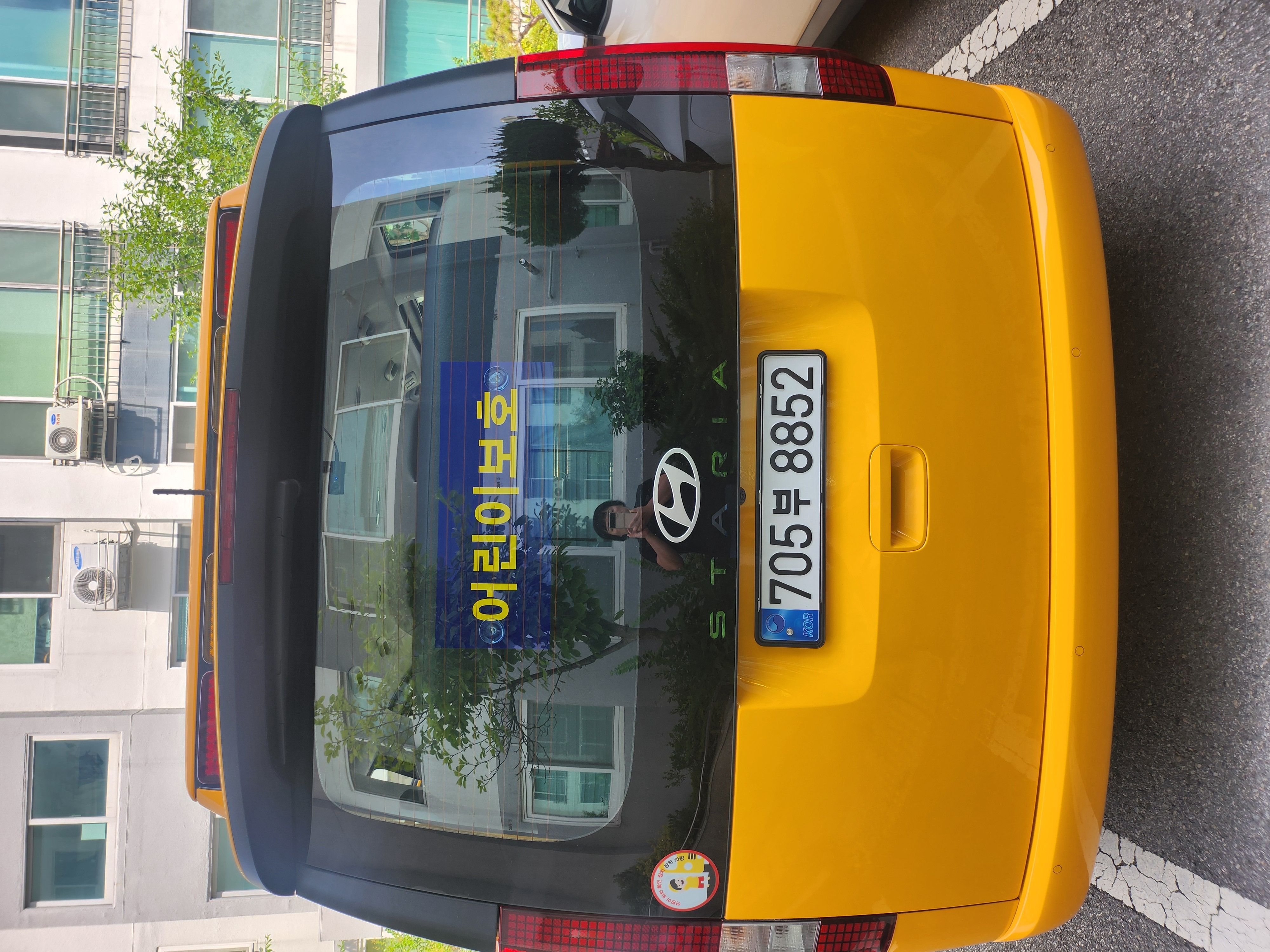 HYUNDAI STARIA 2024