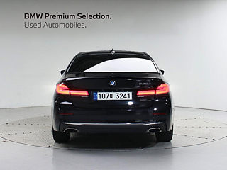 BMW 5-SERIES G30 2020